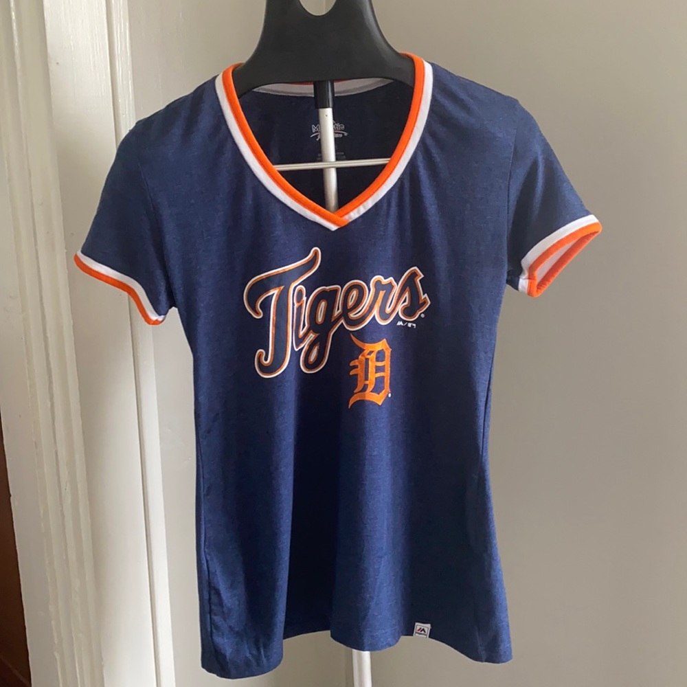 Detroit Tigers V Neck Shirt